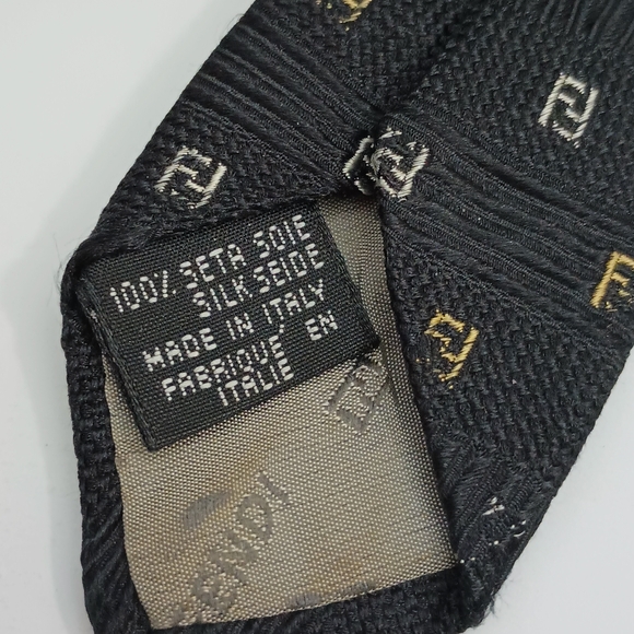 Authentic Vtg Fendi Cravette Italy Black Gold Silver Print Silk Men’s Necktie - Picture 5 of 10